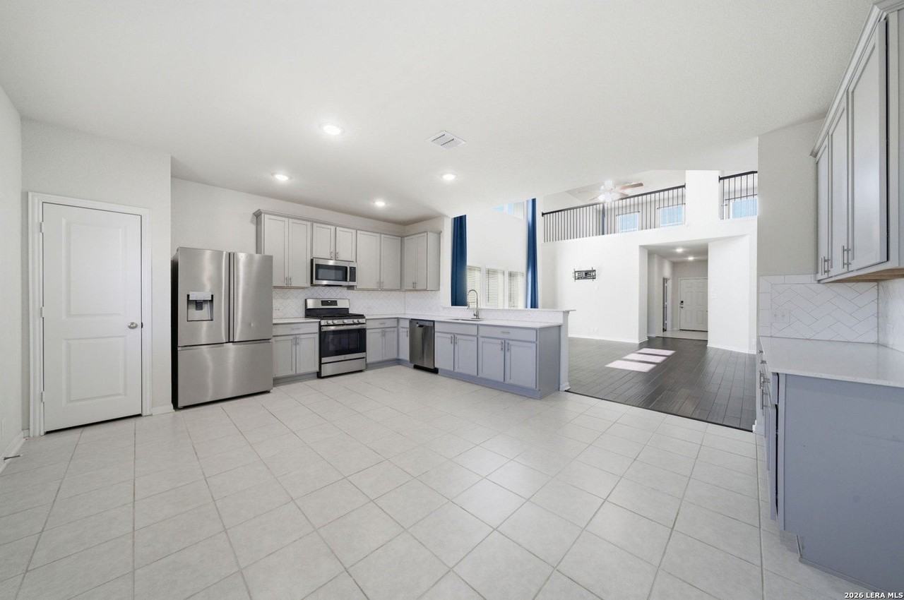 7326 Barlow Grv - Photo 5 of 11