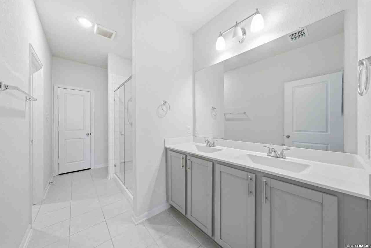 7326 Barlow Grv - Photo 7 of 11