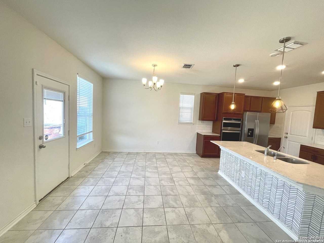 7967 Hanging Br - Photo 7 of 36