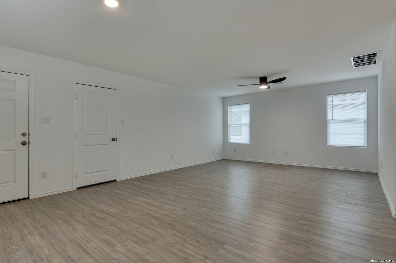 3614 Millbrook Way - Photo 3 of 22