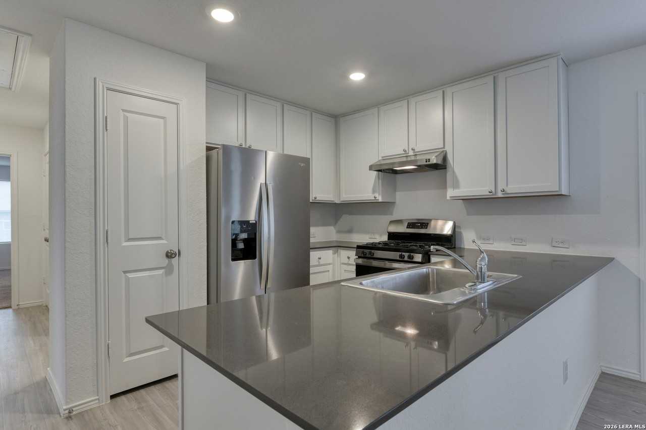 3614 Millbrook Way - Photo 7 of 22