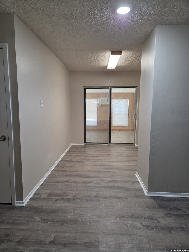 10807 Green Brook St - Photo 4 of 23