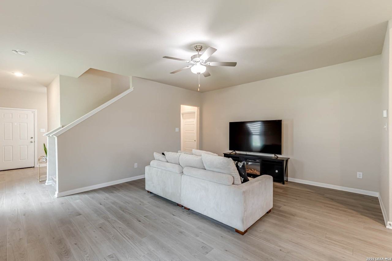 13609 Mineral Wl - Photo 6 of 33