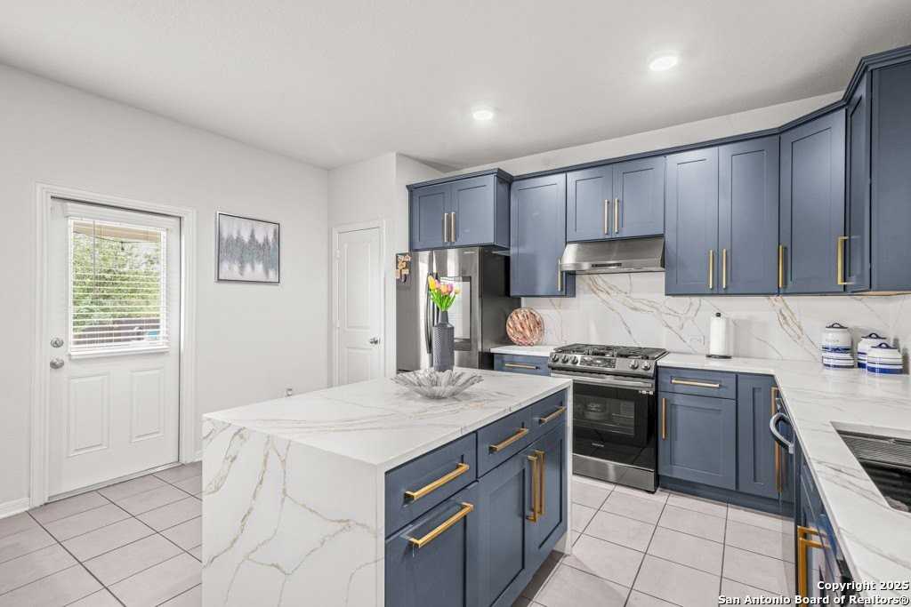 7526 Boxing Elm - Photo 2 of 35