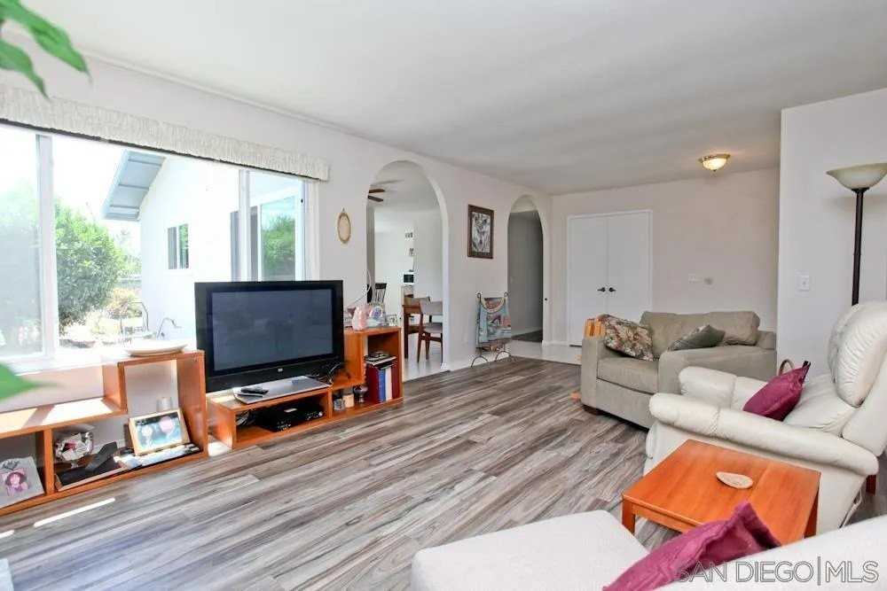 14051 Hermosillo Way - Photo 3 of 22