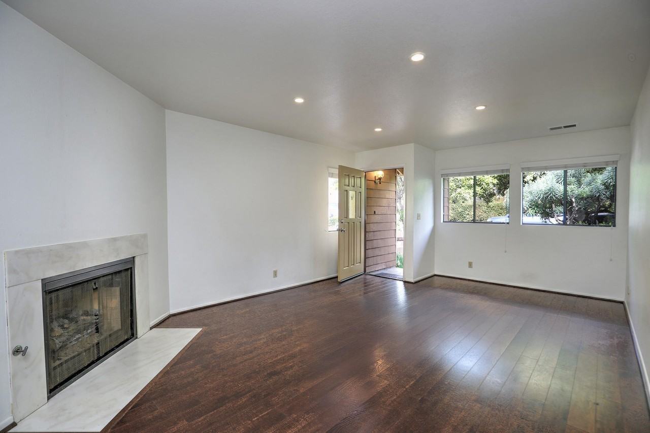 1815 Bath St Apt 1 #1 - Photo 3 of 20