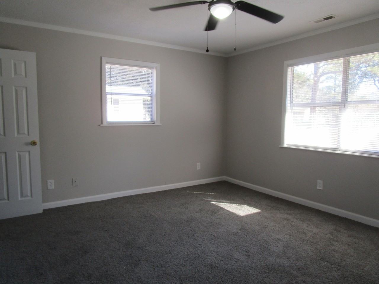 Country Ln - Photo 5 of 20