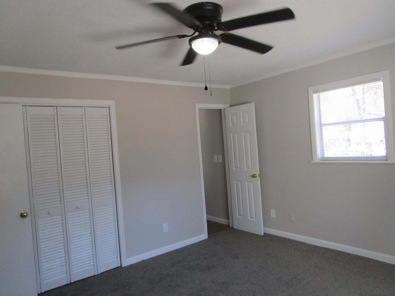 Country Ln - Photo 6 of 20