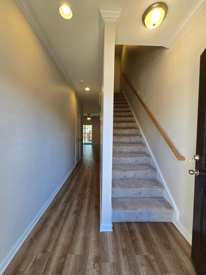 1785 Snead Dr - Photo 2 of 36