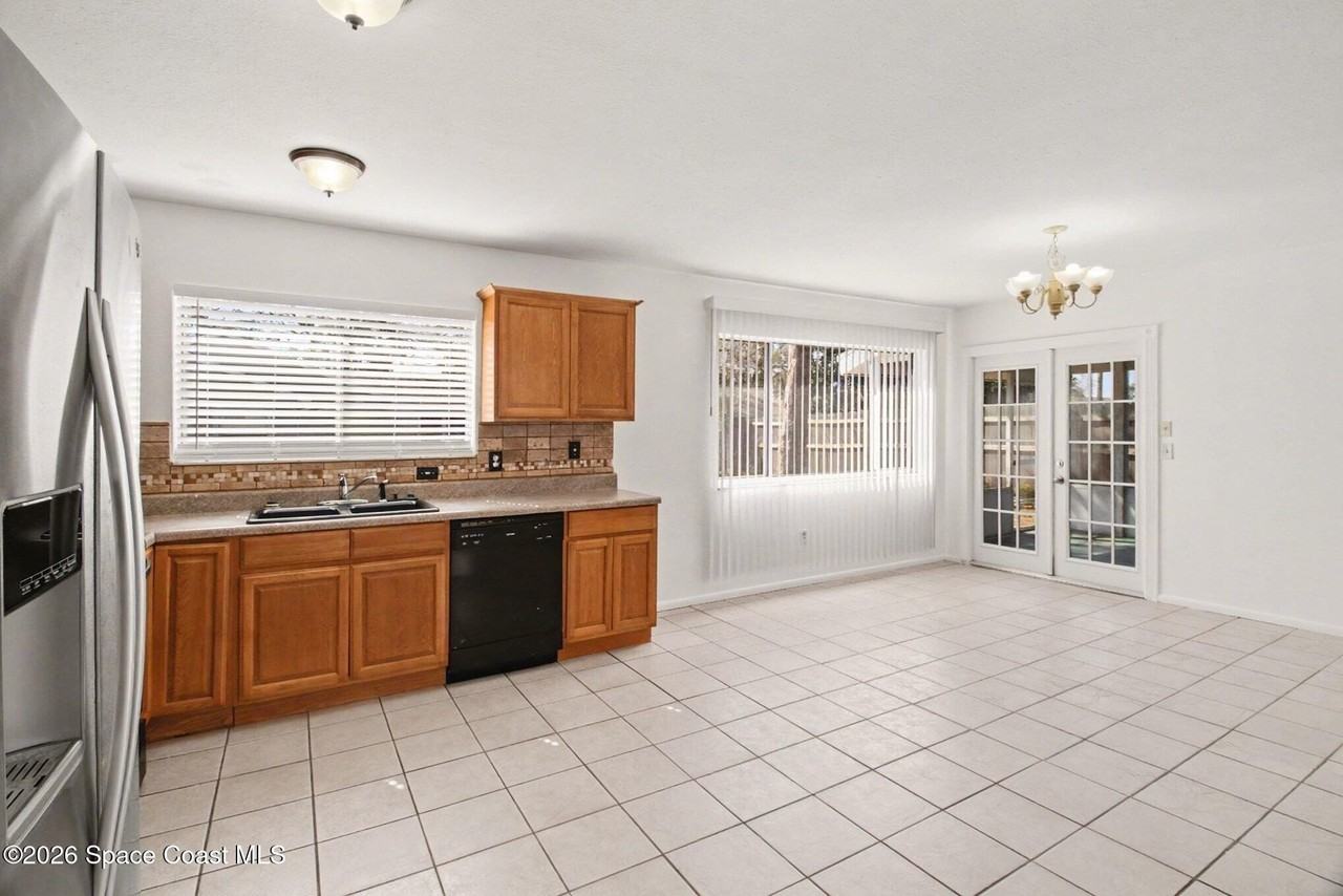 1230 Port Malabar Blvd Ne - Photo 6 of 15