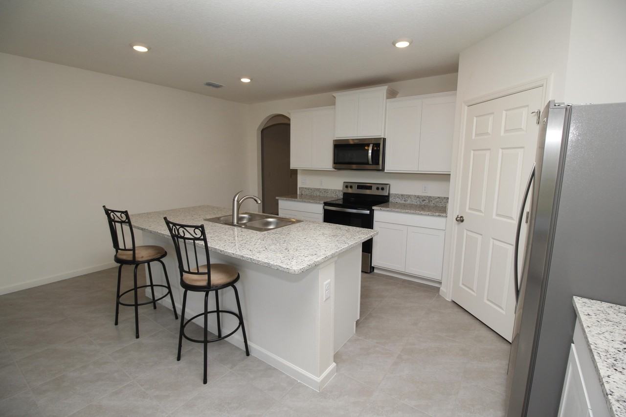 185 Bubbling Ln Nw - Photo 3 of 18