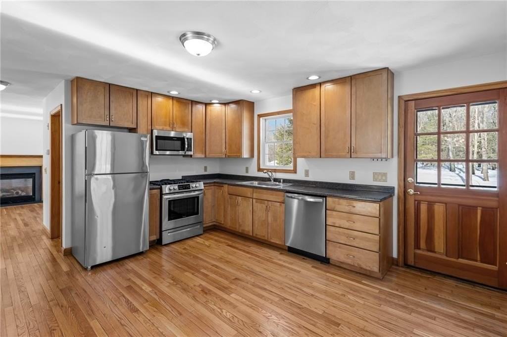 27 River St - Photo 4 of 41