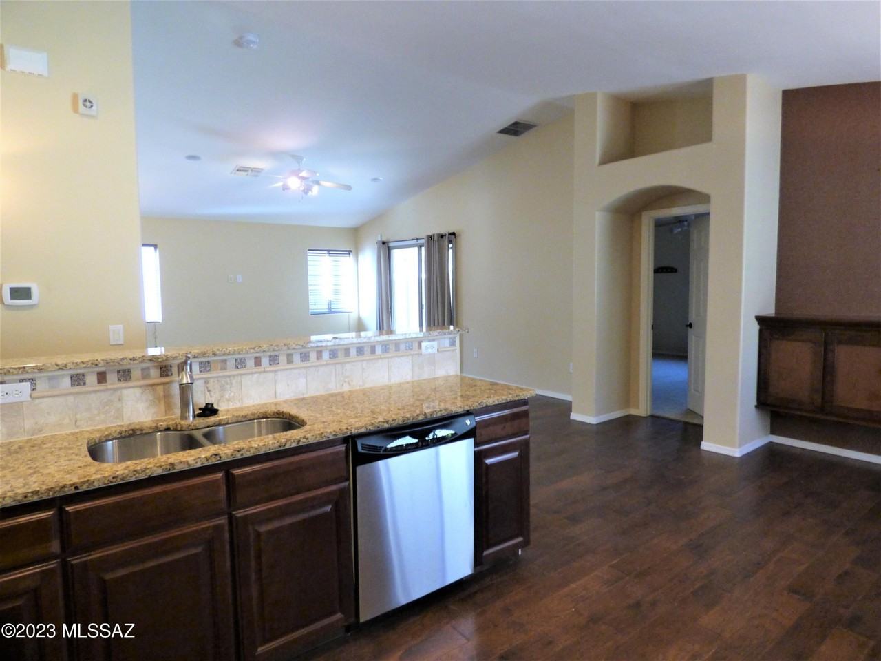 12416 N Floating Feather Ln - Photo 7 of 23