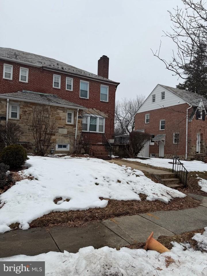 4814 Coleherne Rd - Photo 7 of 8