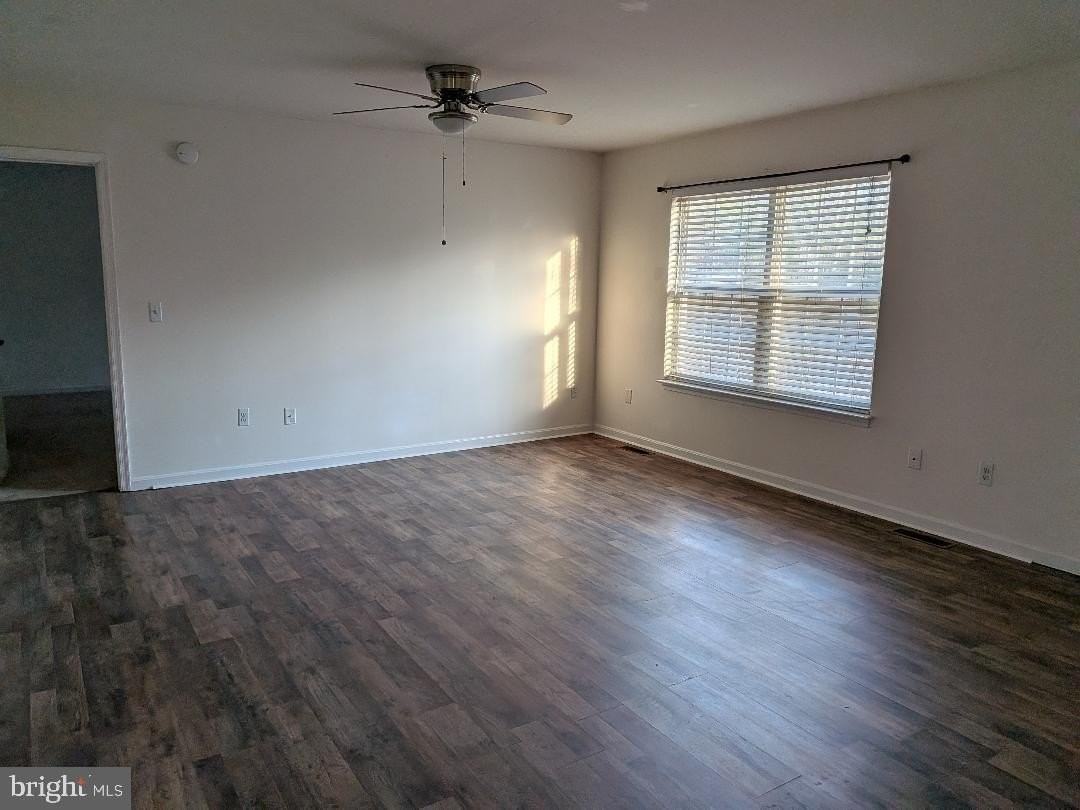 25880 Brookwood Rd - Photo 2 of 20