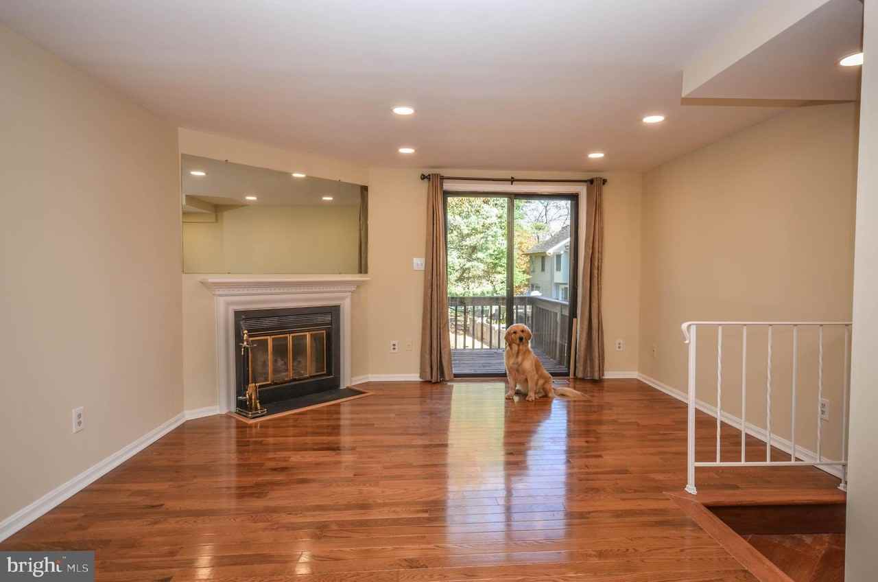 8711 Ravenglass Way - Photo 2 of 34