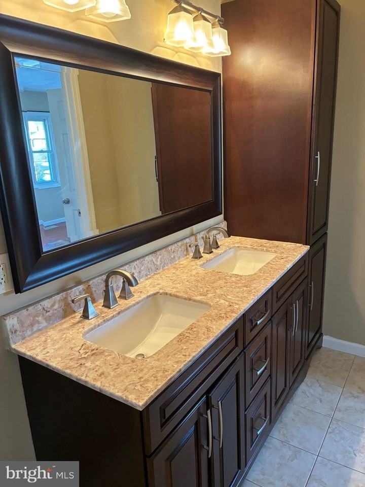 83 Glenview Ln - Photo 4 of 7