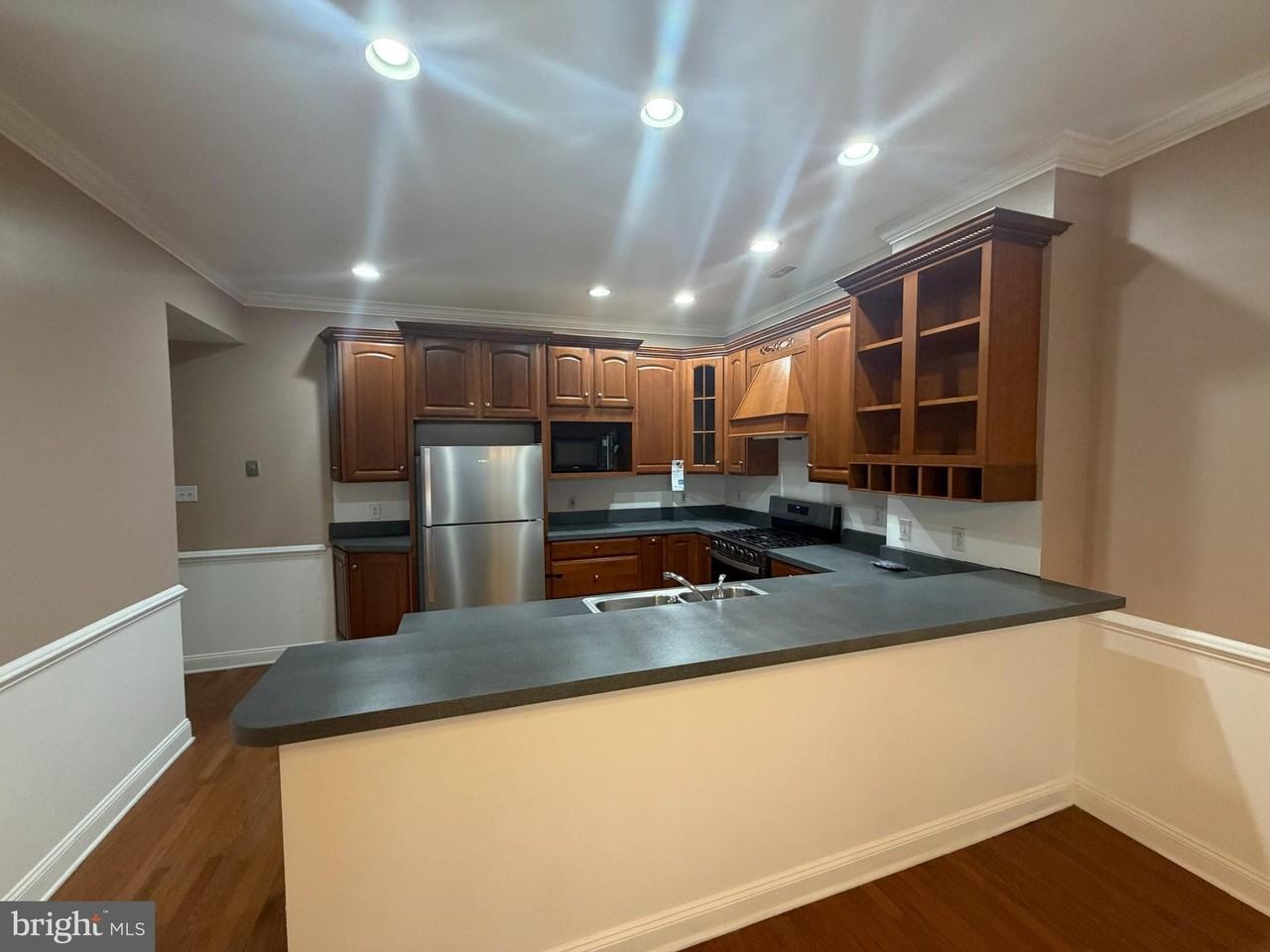 107 High St N - Photo 2 of 23