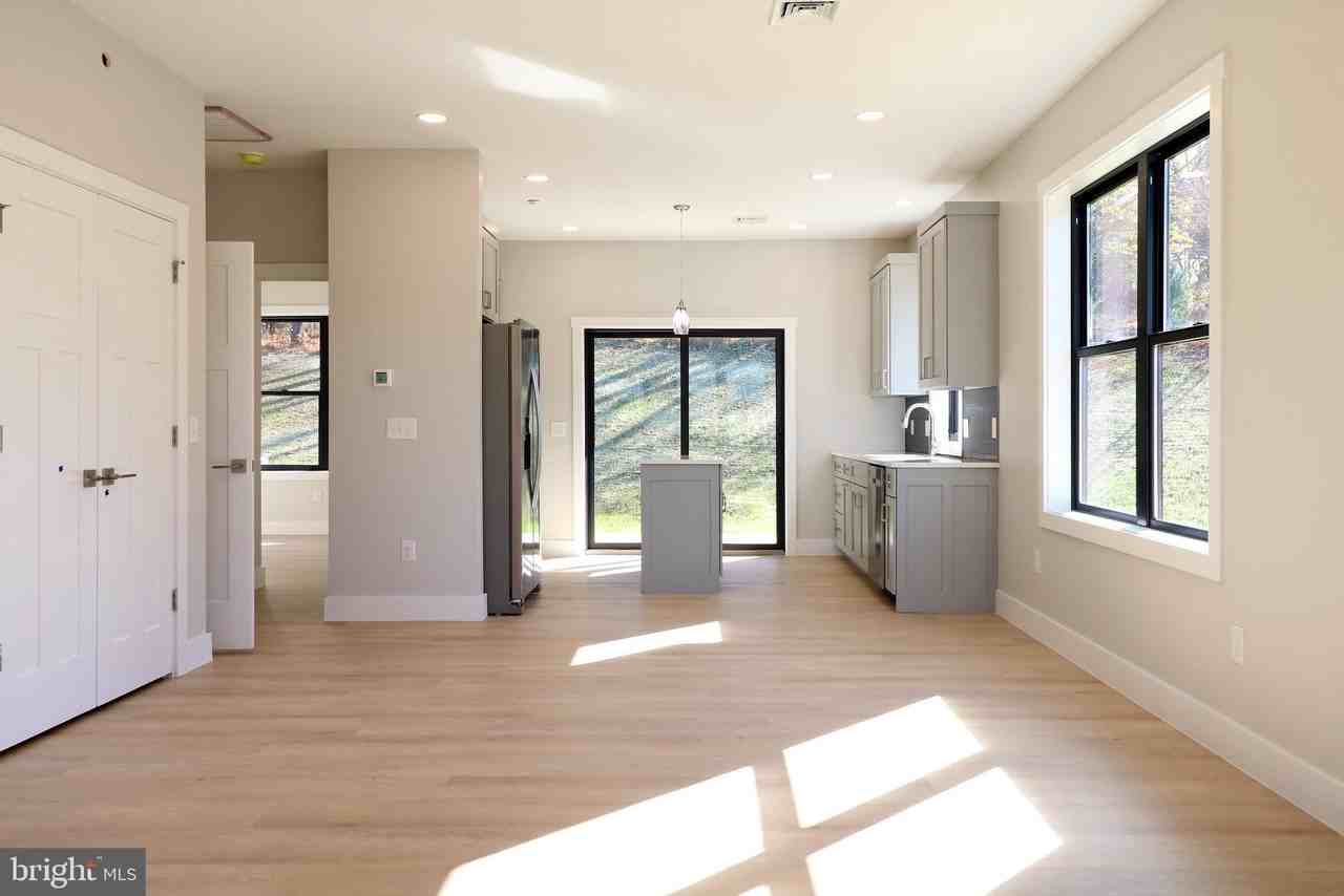 105 Elly Dr - Photo 4 of 35