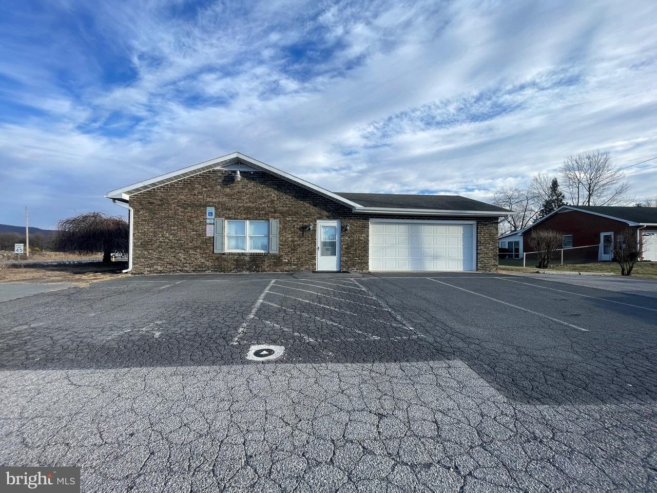 4124 Lincoln Way E - Photo 4 of 19