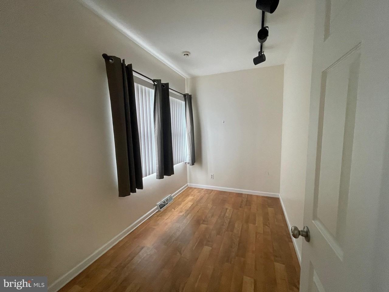 4124 Lincoln Way E - Photo 7 of 19