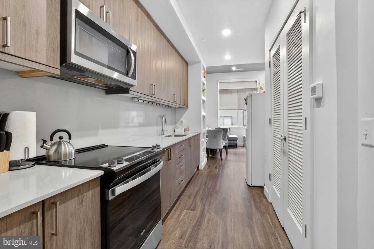 525 N 41st St Apt 208 #208