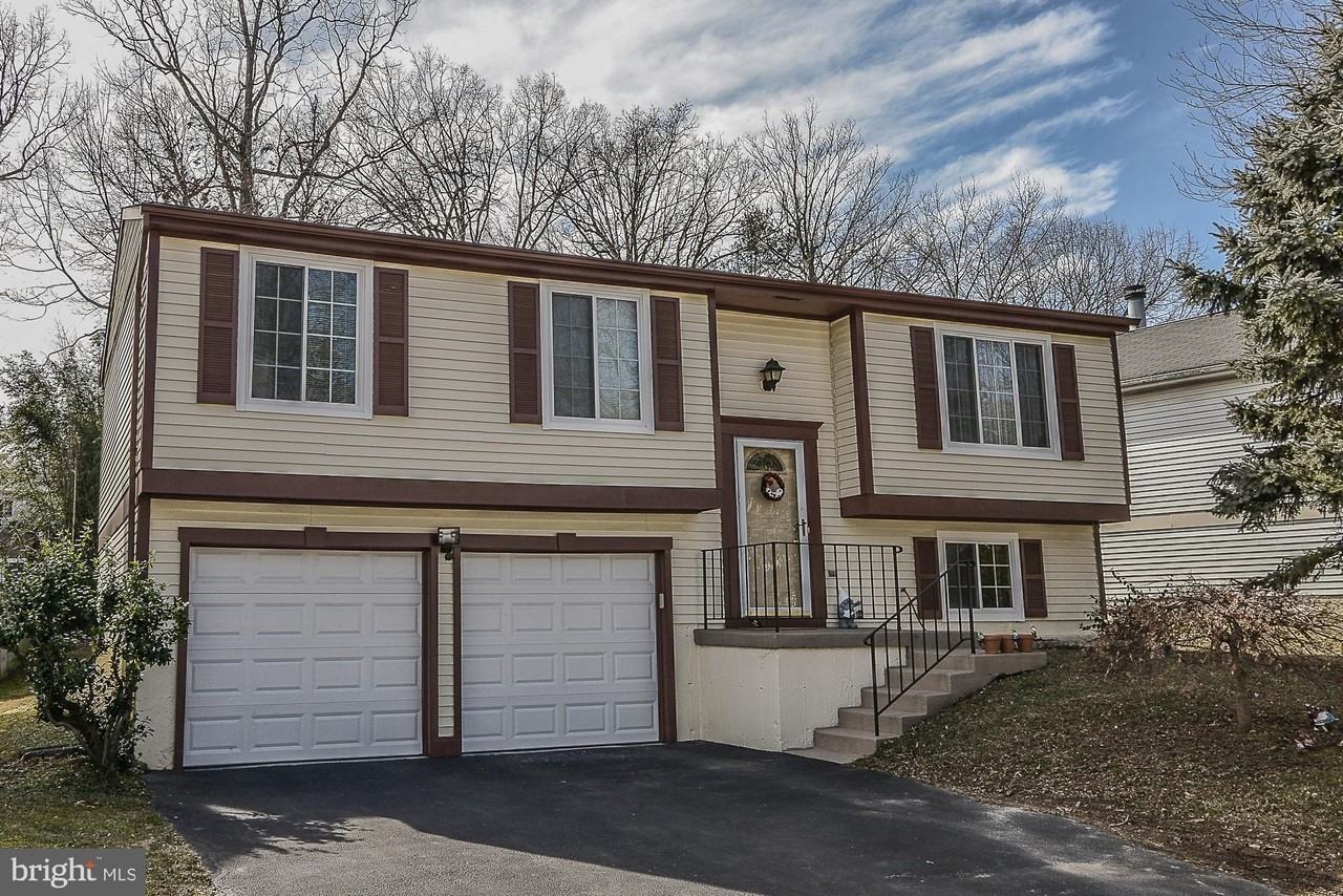 8291 Raindrop Way - Photo 2 of 40