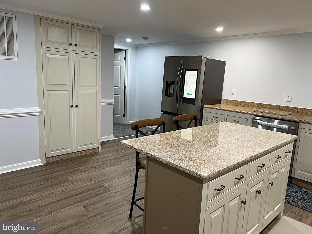 216 Stern Cv - Photo 5 of 9