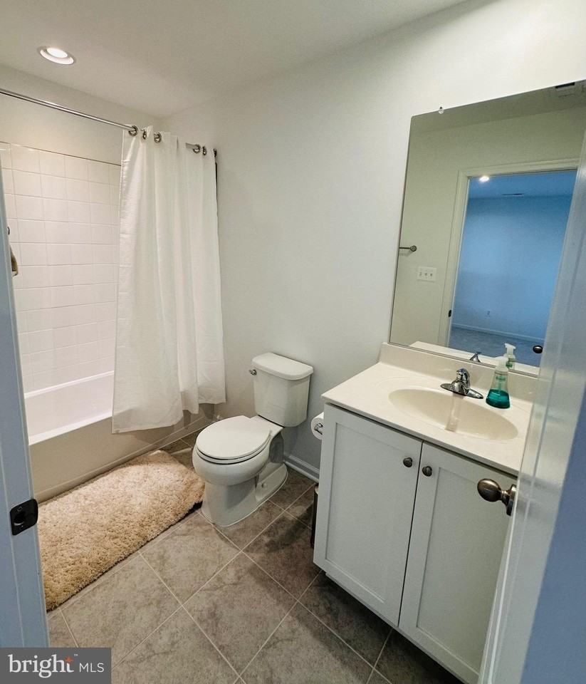 58 Bolingbroke Way - Photo 4 of 20