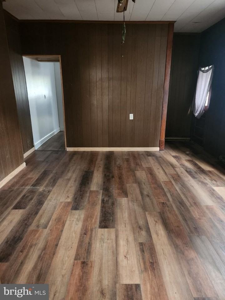 248 W Fairview St - Photo 6 of 11