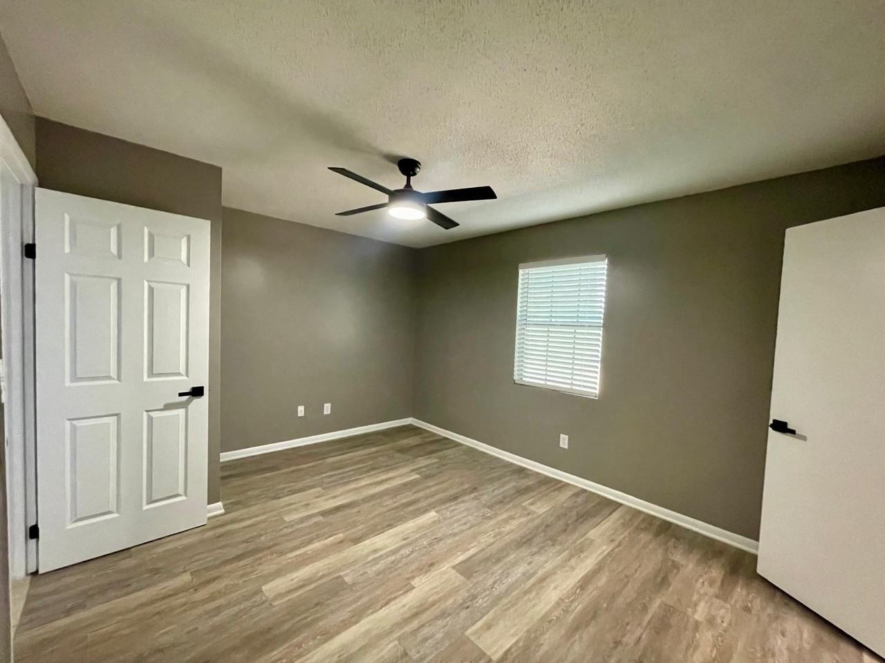 209 Apache Drive - Photo 7 of 12