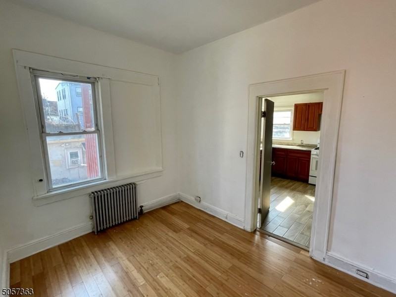177 Beech St - Photo 5 of 6