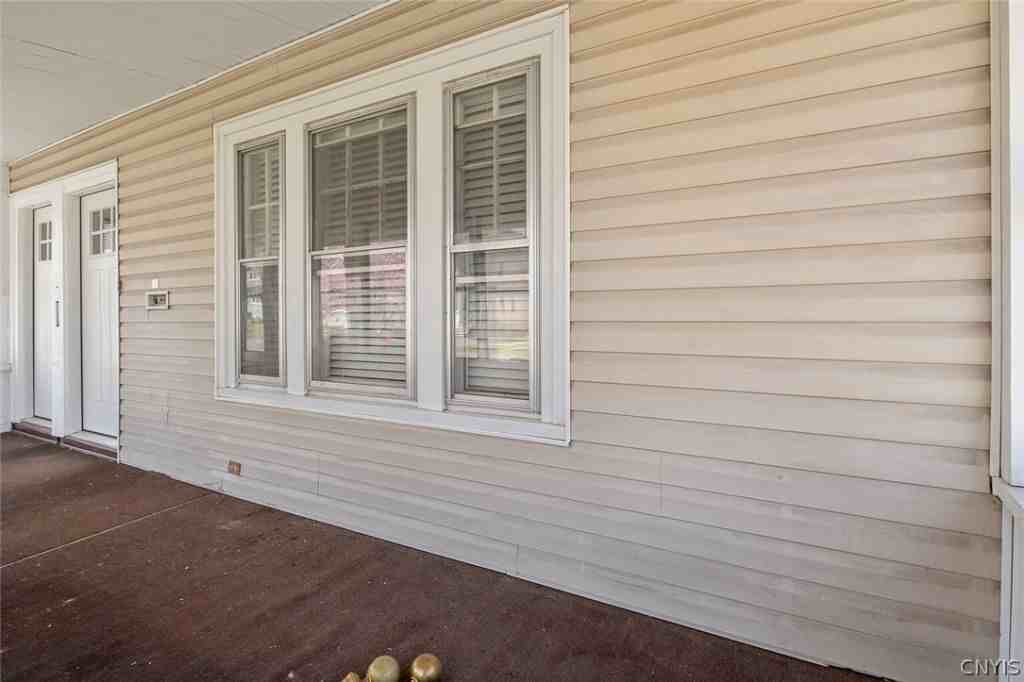 967 Wadsworth St - Photo 5 of 29