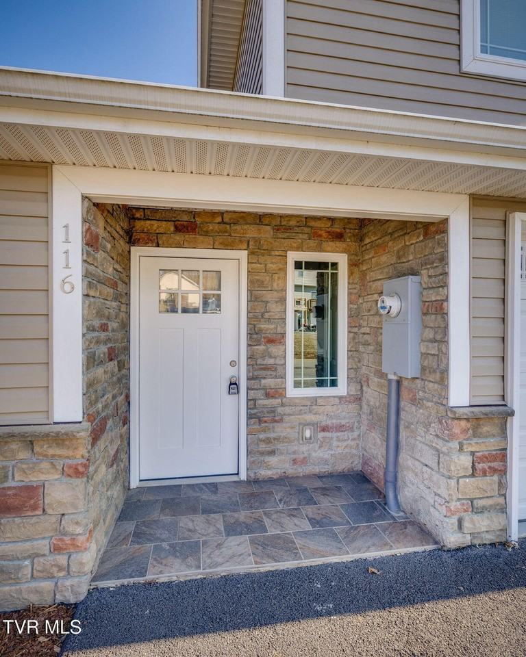 116 Weeping Willow Dr - Photo 2 of 25