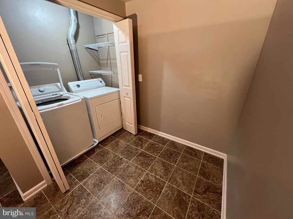 522 Kyle Dr - Photo 5 of 21