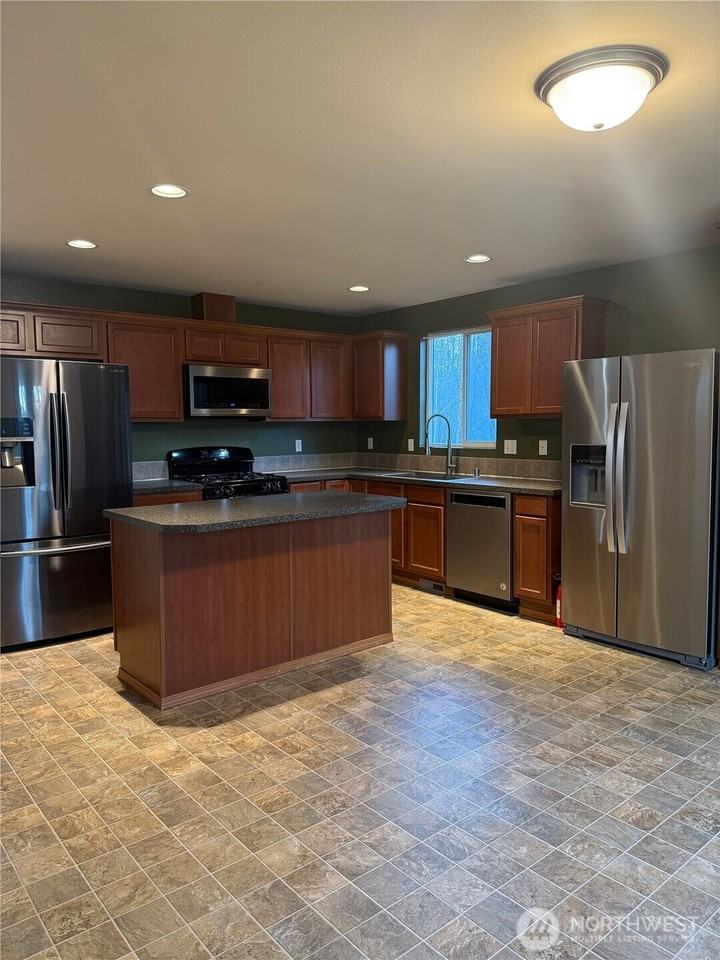 15717 26th Ave W ##17 - Photo 4 of 17