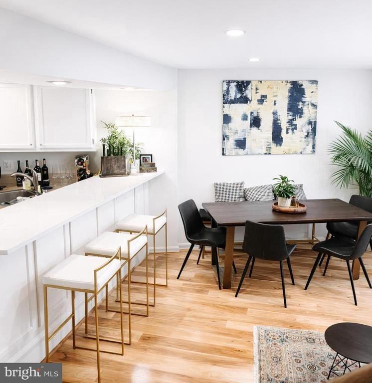 1704 Quietree Dr - Photo 4 of 20