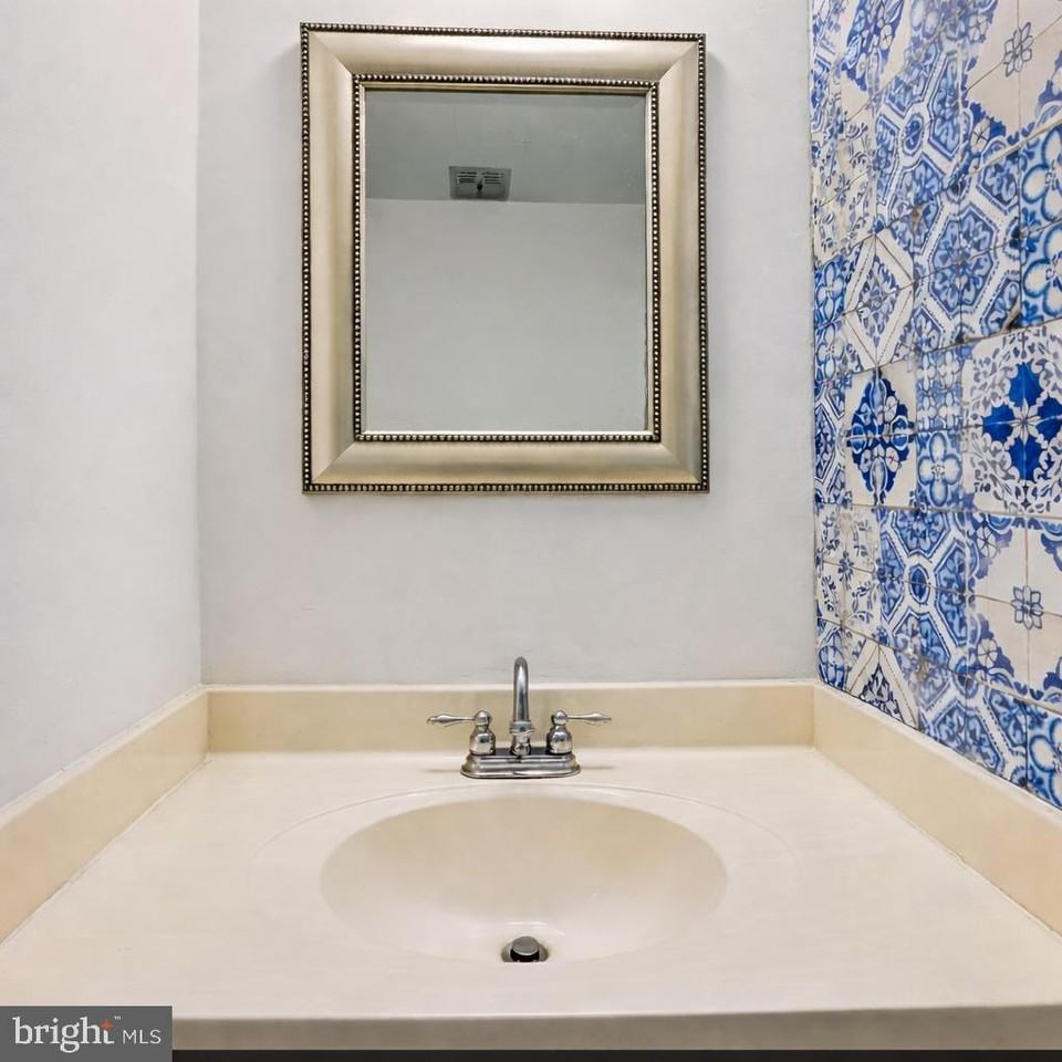 1704 Quietree Dr - Photo 6 of 20