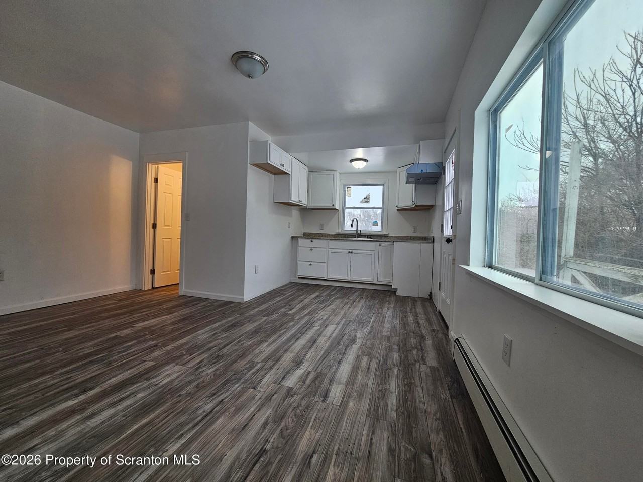 366 Salsburg St - Photo 2 of 15