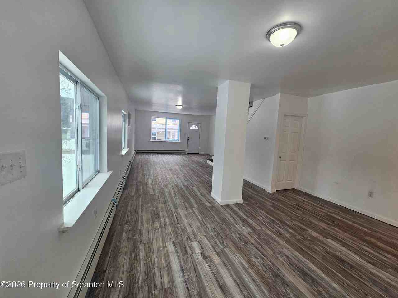 366 Salsburg St - Photo 3 of 15