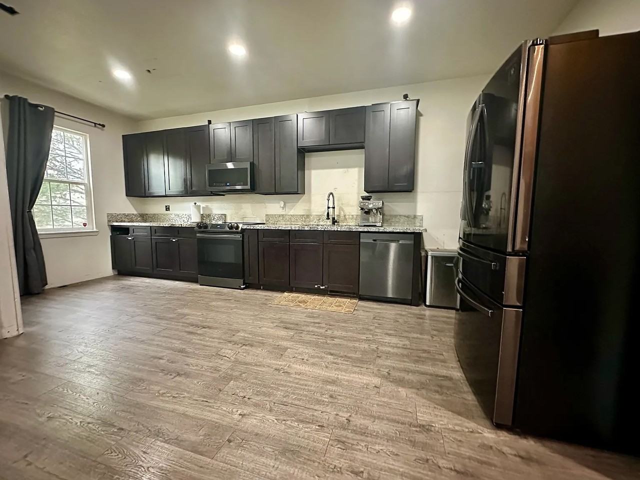 647 S Depew St - Photo 2 of 10