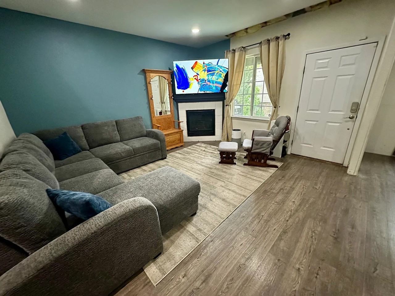 647 S Depew St - Photo 4 of 10