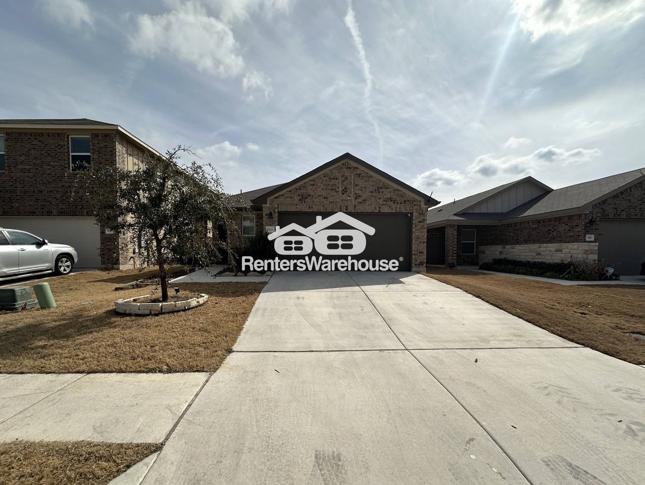 513 Longmount Cv - Photo 3 of 40