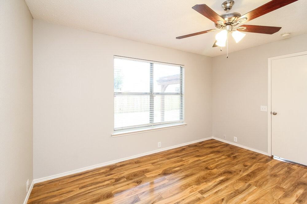 7005 Edmundson Dr - Photo 7 of 15