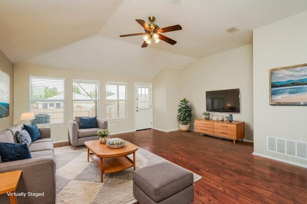8921 Tumbleweed Dr - Photo 3 of 19