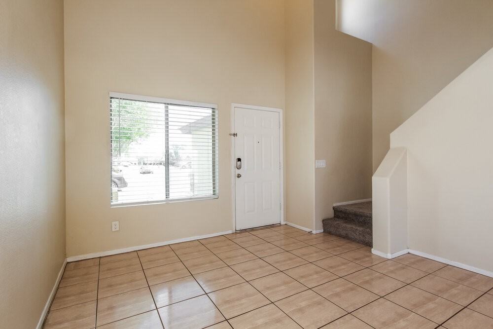 3822 N 105th Ln - Photo 5 of 17