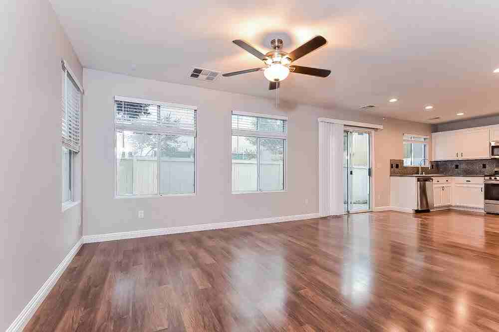 9510 Grandview Spring Ave - Photo 5 of 20