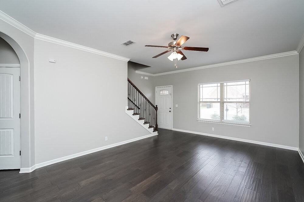 3218 Mapleside Ln - Photo 5 of 17