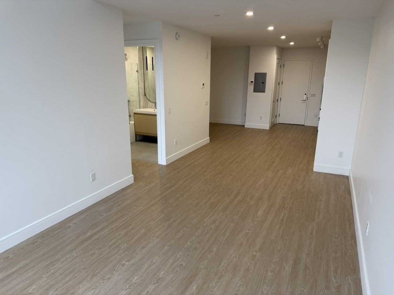 97-12 65 Rd #5D - Photo 2 of 8