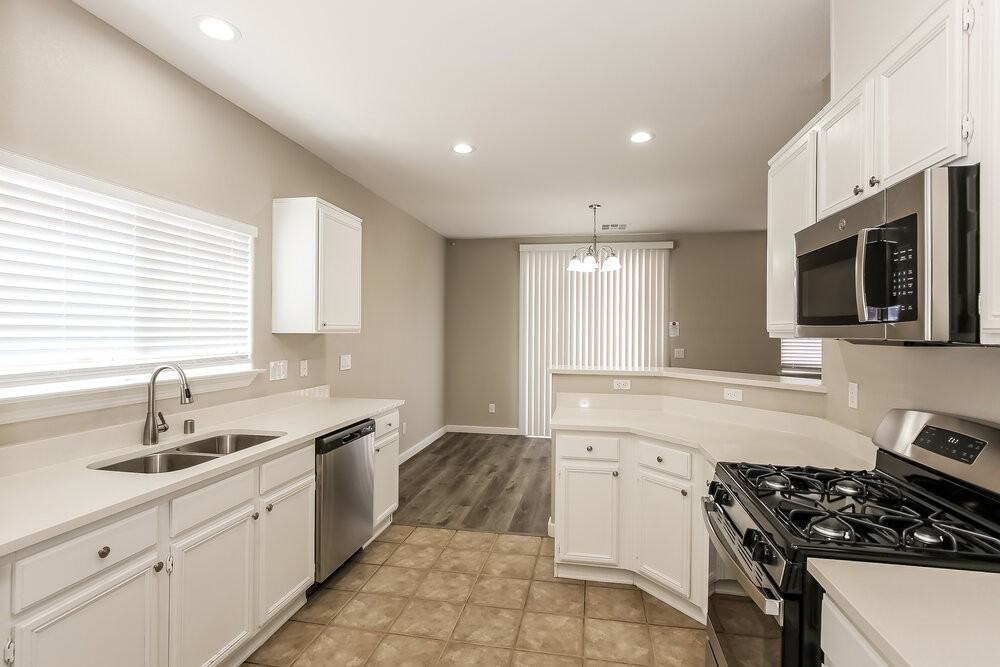 11887 Principi Ct - Photo 7 of 20